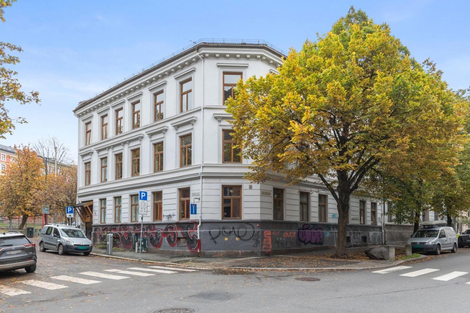 & Modern 2br Apt, 4min Subway To Apartment Oslo