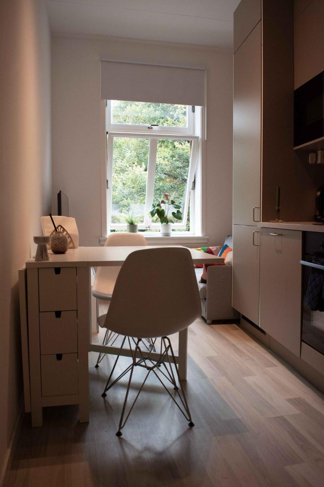 & Modern 2br Apt, 4min Subway To Apartment *